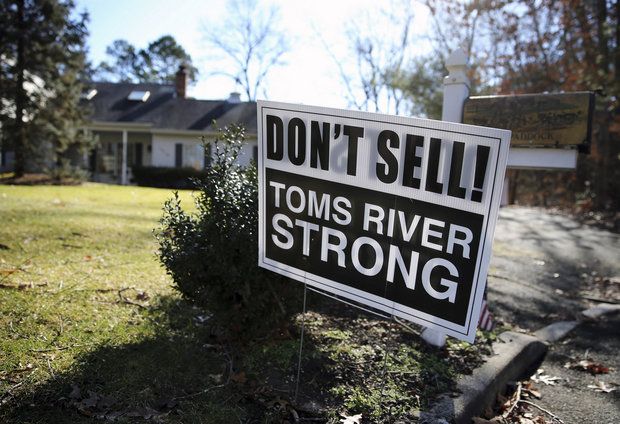 A 'Dont Sell, Toms River Strong' sign. (File Photo)
