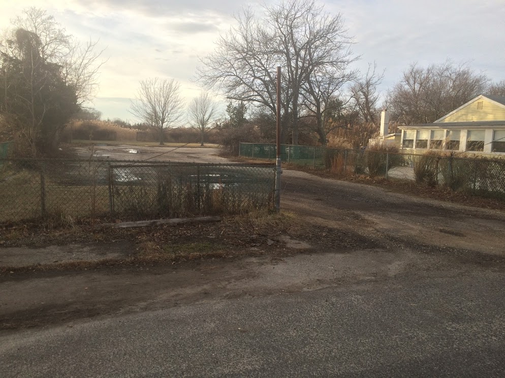 The site that may be converted into a municipal boat ramp in Toms River. (Photo: George Galesky)