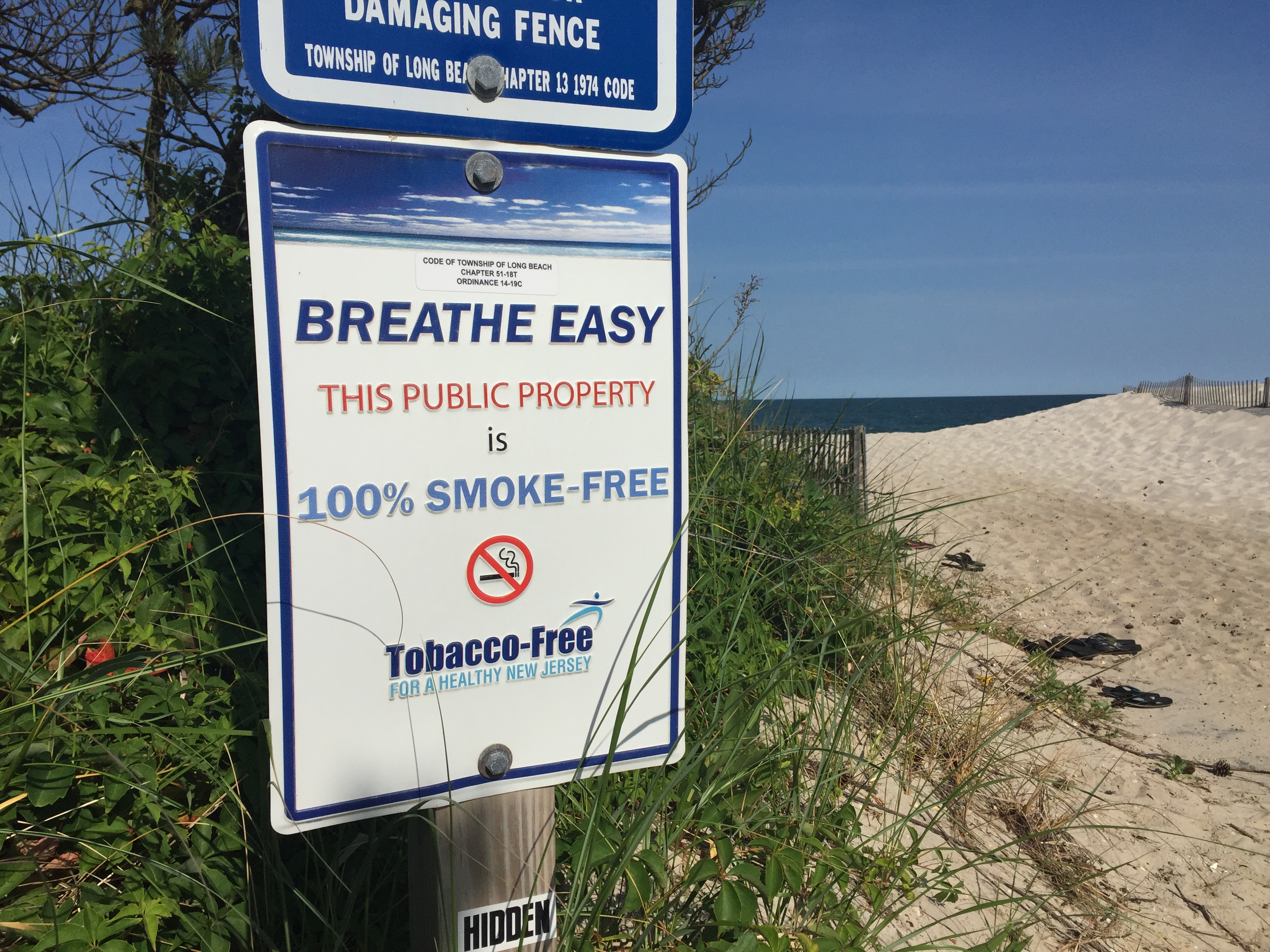 No smoking sign at a local beach. (Photo: Daniel Nee)