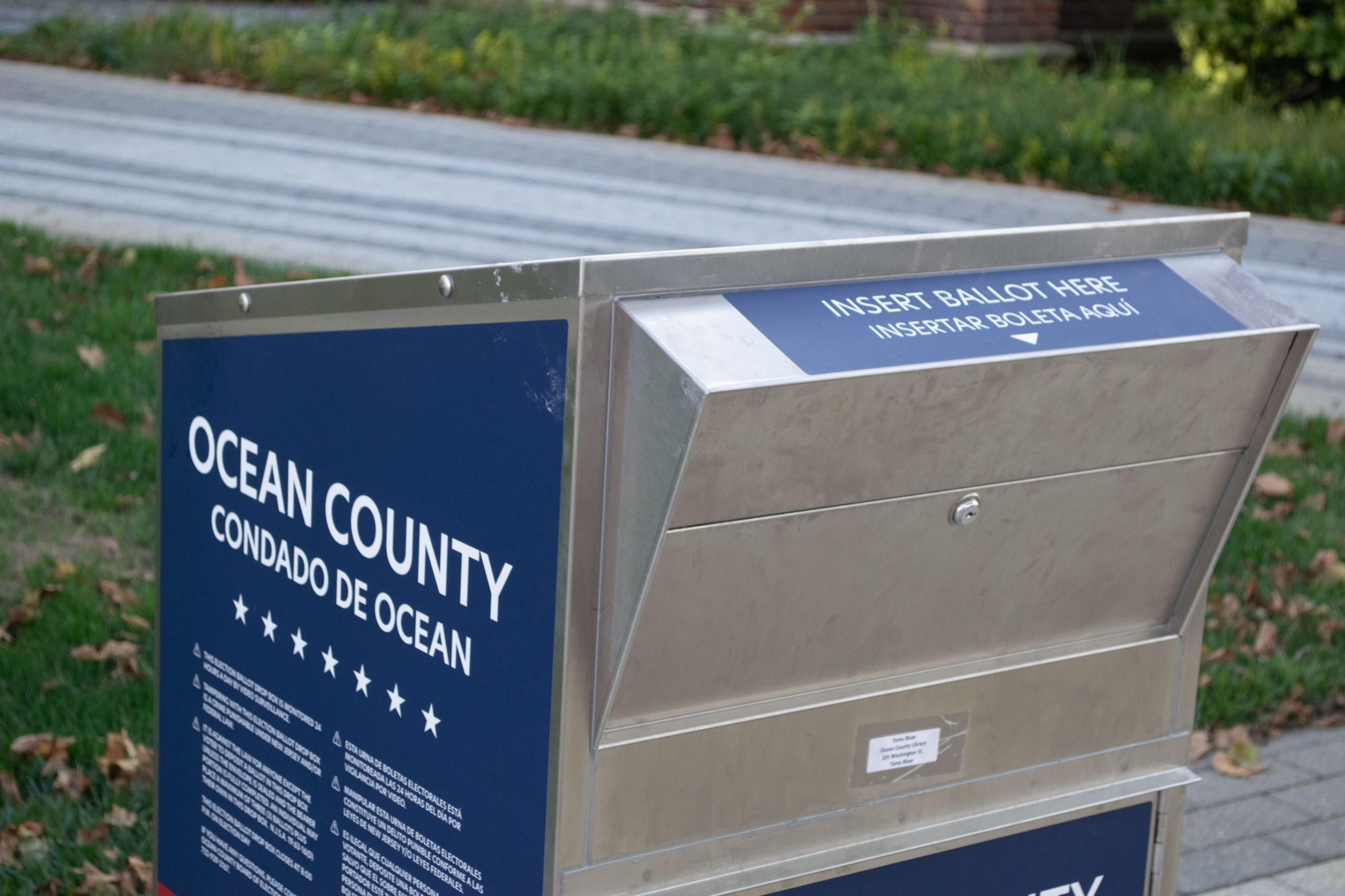 An Ocean County ballot drop box for the 2020 election. (Photo: Daniel Nee)