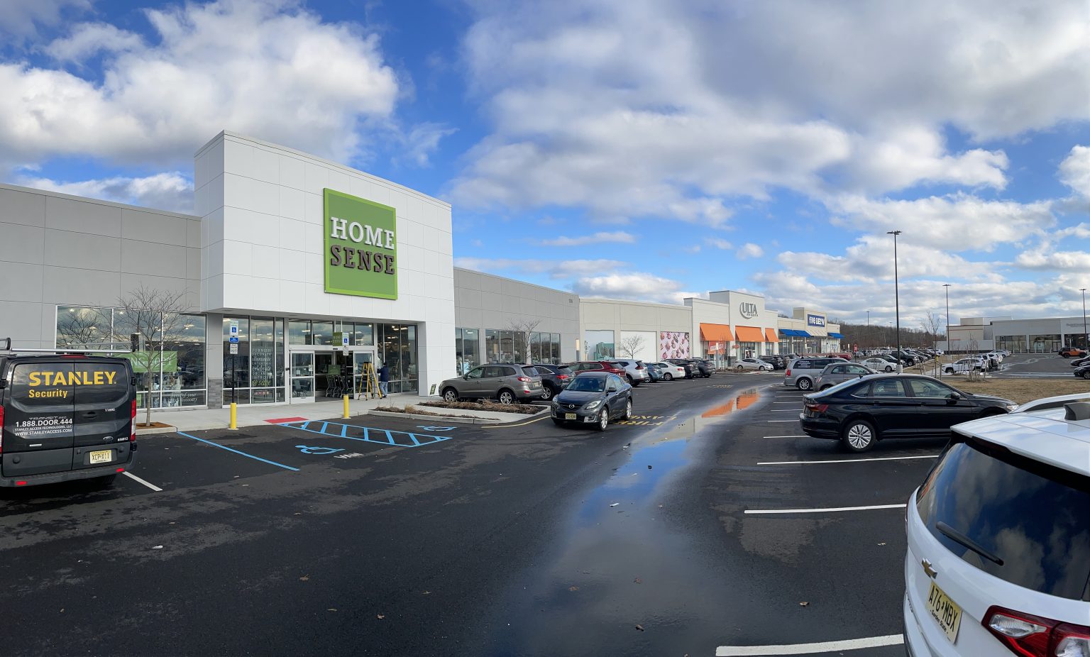 HomeSense to Open Thursday at Ocean County Mall Toms River, NJ Shorebeat