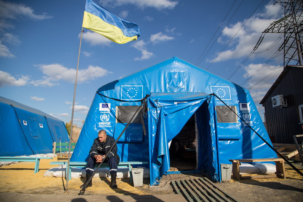  "Ukraine: EU assistance to thousands of Ukrainians traveling across the line of contact every day" by EU Civil Protection and Humanitarian Aid is marked with CC BY-ND 2.0.