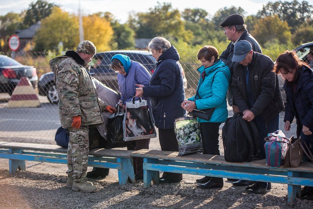  "Ukraine: EU assistance to thousands of Ukrainians traveling across the line of contact every day" by EU Civil Protection and Humanitarian Aid is marked with CC BY-ND 2.0.