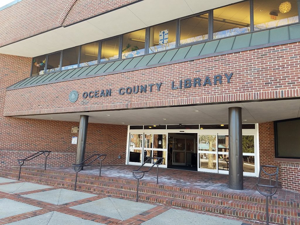 The Toms River branch of the Ocean County Library. (Courtesy: WOBM)