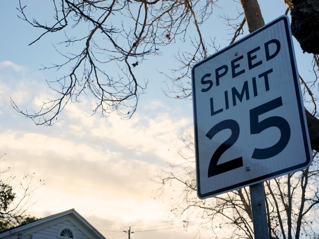 A 25 m.p.h. speed limit sign. (Credit: Chad Kainz/ Flickr/ Creative Commons)